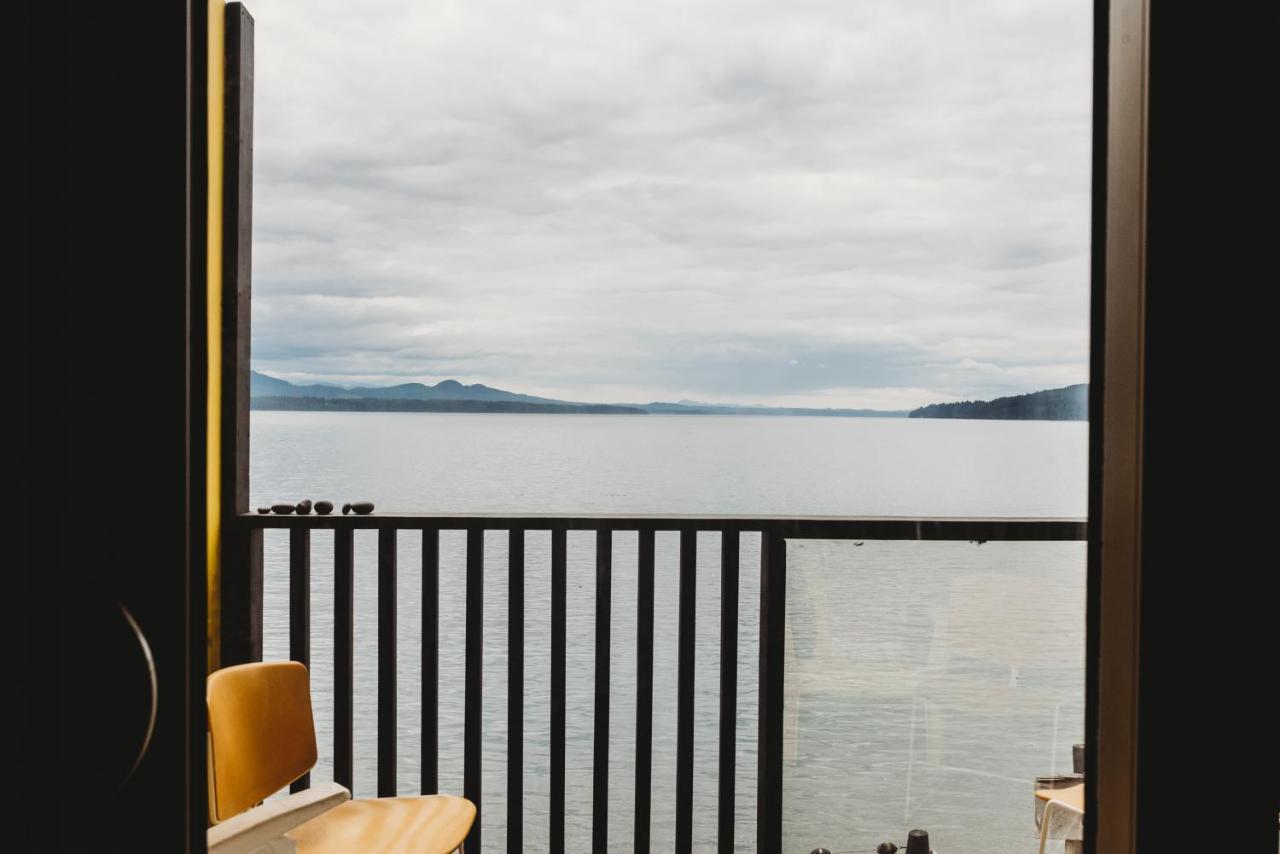The Oceanfront Hotel Sointula Exterior photo