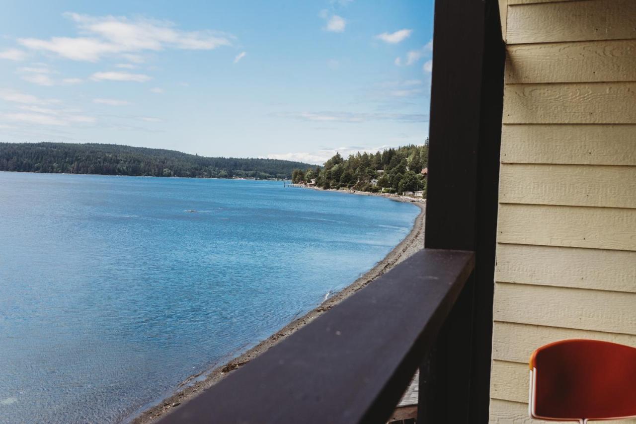 The Oceanfront Hotel Sointula Exterior photo